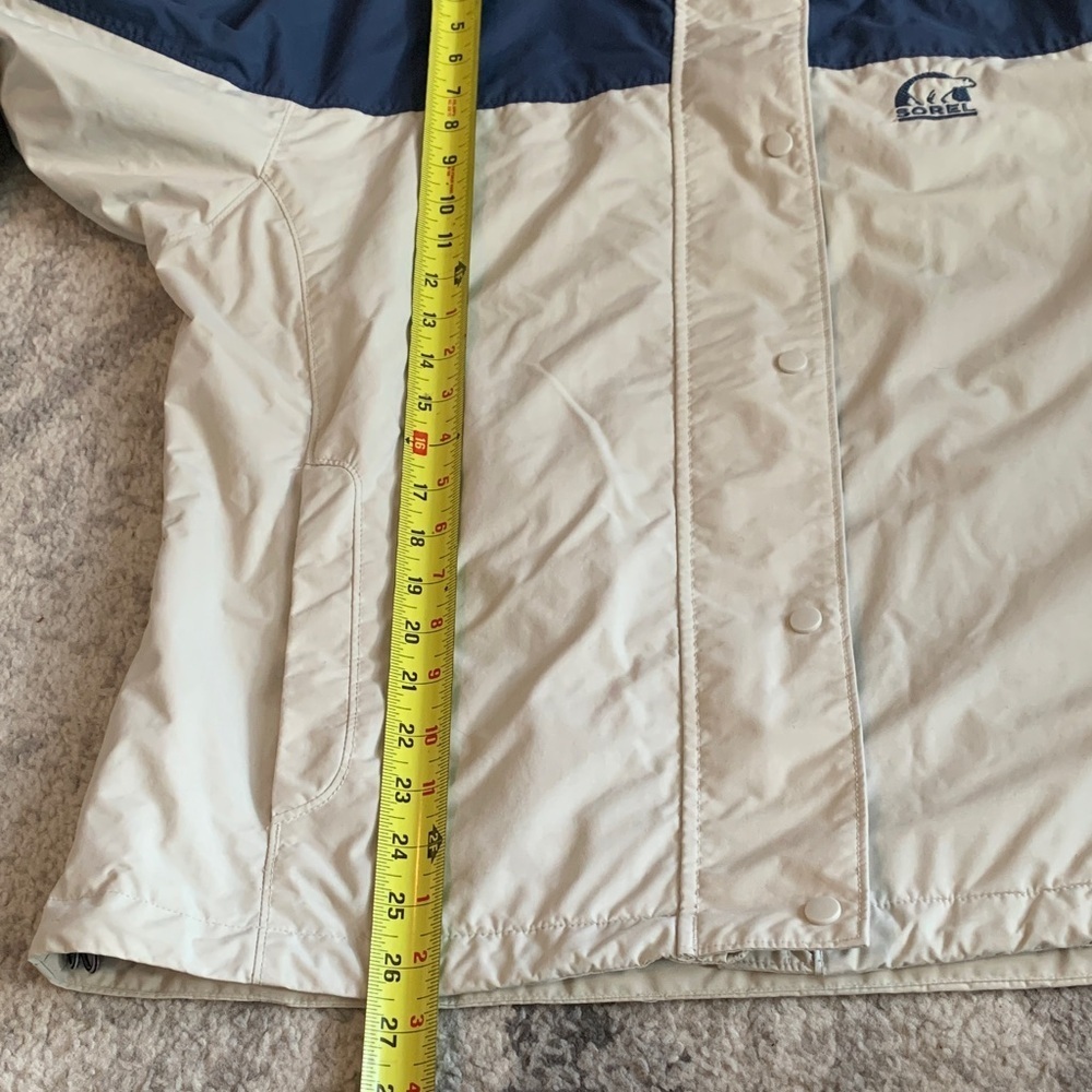Sorel woman’s Blue and Cream Raincoat - Picture 13 of 14